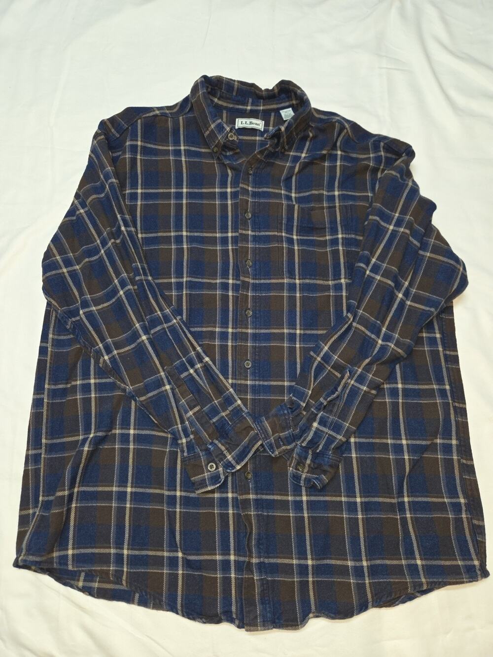 L.L. Bean Men's XXL-Tall Traditional Fit Long Sleeve Button-Up